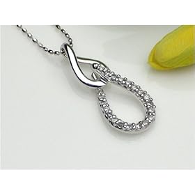 【クリックで詳細表示】特別価格☆WG/0.10ctダイヤモンドネックレス☆プレゼントにいかが？