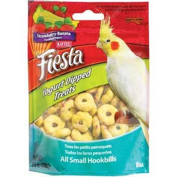 Kaytee Fiesta Cockatiel Yogurt Dipped Treat Strawberry 