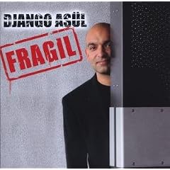  Fragil von Django Asül Künstler