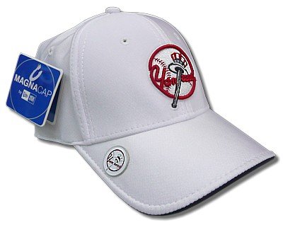 NY Yankees NEW ERA Golf Hat w/Magnetic Balll Marker