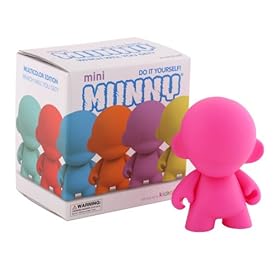 Kidrobot Mini Munny Multicolor Diy Vinyl Art Figure (Colors Will Vary)