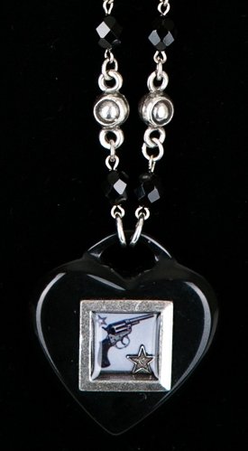 Classic Hardware Curious Heart Gun With Stars Necklace - Black