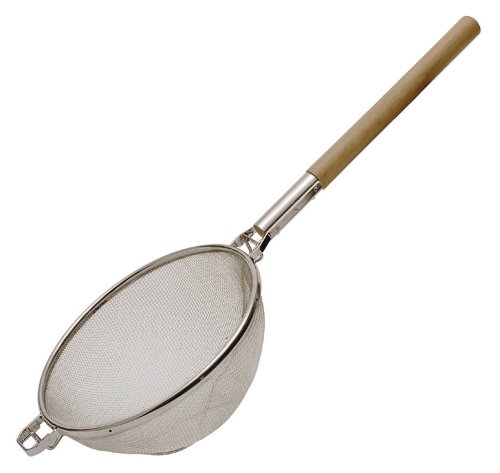 Bayou Classic 0709 Mesh Basket with Wooden Handle