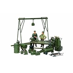 Tamiya 1:35 WWII U.S. Field Maintenance Yard (englische Version)