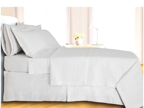 King Size 400 Thread count White Coverlet Set Including Matching Shams 100% Egyptian Cotton King Size 400 Thread count White Coverlet Set Including Matching Shams 100% Egyptian Cotton