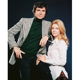 DAVID BIRNEY AS BERNIE STEINBERG, MEREDITH BAXTER AS BRIDGET FITZGERALD STEINBERG FROM BRIDGET LOVES BERNIE #1 - COLOUR Movie Photo - (4 Different Photograph & POSTER Sizes Available)
