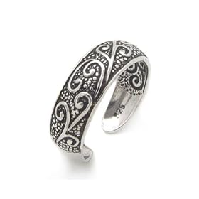Antiqued Sterling Silver Toe Ring with Flourishing Vines
