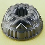 Kaiser Bakeware Kaisercast 9-1/2-Inch Saphir Bundtform Pan