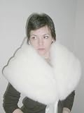 Review   / Fox Ribbon Capelet