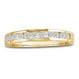 18K Yellow Gold Round Diamond Anniversary Ring (1/4cttw. G/H SI2-SI3)