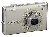 Nikon Coolpix S640 Digitalkamera (12 Megapixel, 5-fach Zoom, 6,9 cm (2,7 Zoll) Display) silber - 