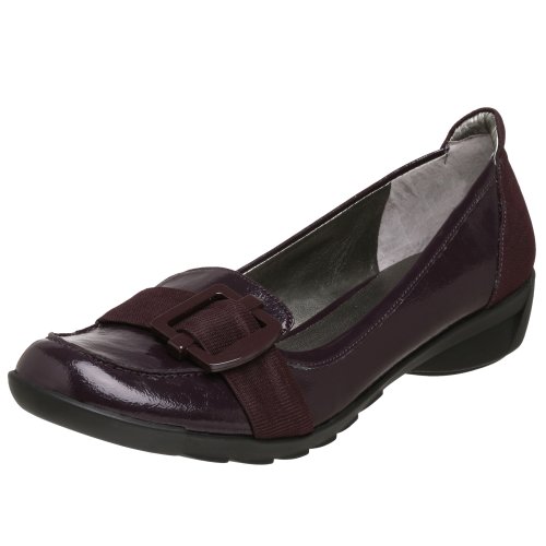 Kenneth Cole REACTION Women's Aces Wild Loafer