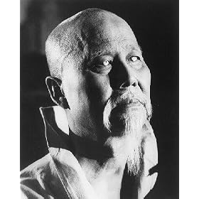 KEYE LUKE AS MASTER PO FROM KUNG FU #1 - Photo cin�matographique en noir et blanc- MOYENNE - 36x28cm