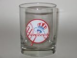 NEW YORK YANKEES 3 1/4 wide and 4 1/4 tall (14 ounce) Logo Executive DRINK GLASS
