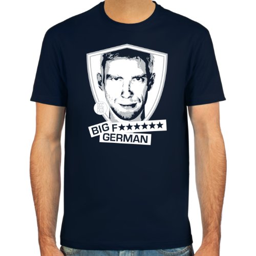 T-Shirt Per “BFG” Mertesacker ::: Farbauswahl: deepred, schwarz, oliv oder navy ::: Größen: S-XL ::: Fußball-Kult