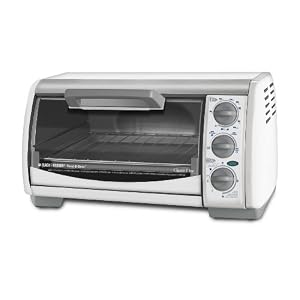 Black and Decker TRO490W Toast-R-Oven Classic 4-Slice Countertop Oven, White by Black & Decker