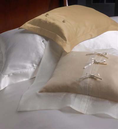 Autograph Pure Silk Gold Oxford Pillowcase