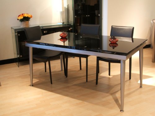 Helsinki Dining Table:Helsinki Dining Table Images