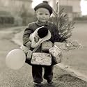 Charity Christmas Cards - Special Delivery - 8 Christmas cards. 48p goes to The National Autistic Society