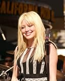HILARY DUFF - Licensed Photo - Professional Photographic Print - Picture SIZE 10x8 (25x20cm)