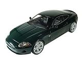 Review Minichamps 150130501 / Diecast Model Jaguar XK Coupe (2005) in British Racing Green (1:18 scale)