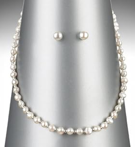 Faux Pearl Necklace 