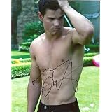 Taylor Lautner Signed the Abduction Shirtless 8x10 In-person