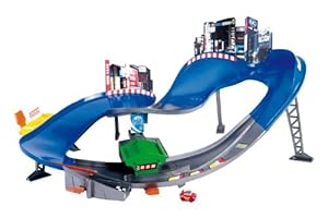Cars 2 W7171 - Cars 2 Mega Micro Circuito, una macchinetta inclusa