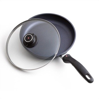 Non-Stick Fry Pan with Lid Size: 12.5-in.