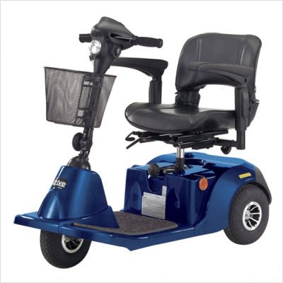 Daytona 3 GT Medium Sized 3 Wheel Scooter with Comfortable Padded Seat Color: Blue