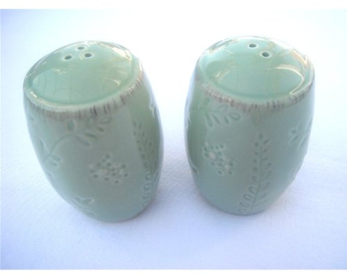 Salt & Pepper Shaker - New