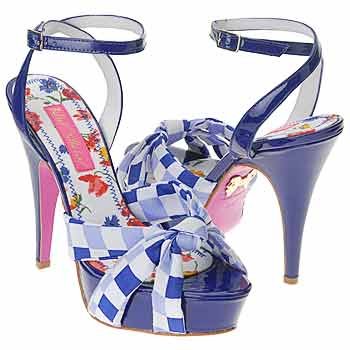 Betsey Johnsons Women's Florencia Sandal