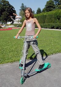 Childrens Toyshop  Toys : zip scooter, tri scooter, frog scooter, kick scooter
