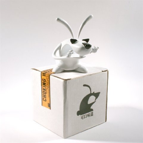 Tchoki - Milky Rabbit Edition Vinyl Figure