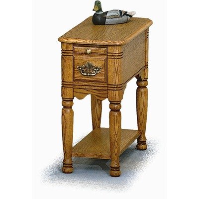 Threshers Chairside Table in Oak