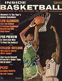 Bill Russell #6 Autographed / Signed 1966 Inside Basketball Boston Celtics Magazine