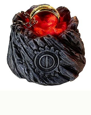 Lord of the Rings > The One Ring w/Chain and Light-Up Base Accessory
