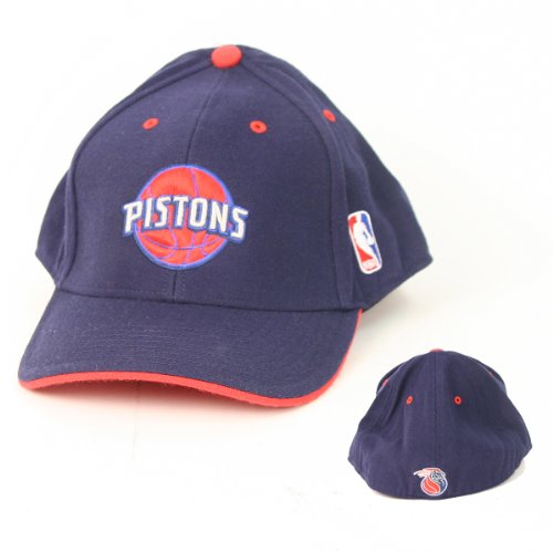 Detroit Pistons Flex Fit Baseball hat