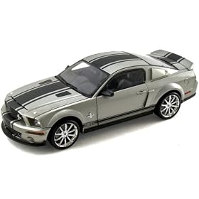 Shelby Collectibles Scale 1:18 - 2008 Shelby Mustang Gt 500 Supersnake