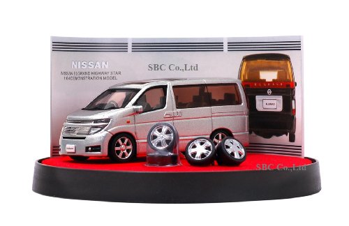 【Amazonの商品情報へ】【ミニオートプロショップ】 1/64 ニッサン　エルグランド　シルバー　SBC23