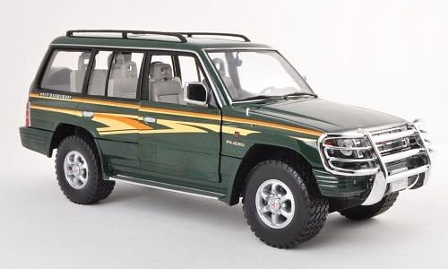 withsubishi Pajero, dark green, with fender and striping , 1998, Model Car, Ready-made, Sun star 1:18