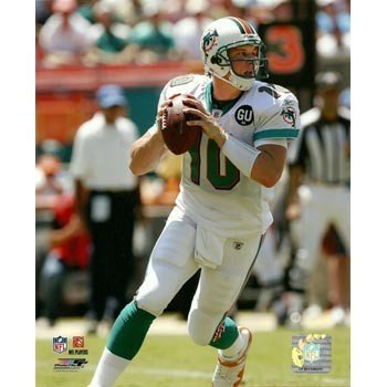 Chad Pennington Miami Dolphins Rolling Out 8x10 Photo