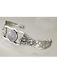 A Sensational Sterling Silver Goddess Cuff Bracelet Featuring A Genuine Rainbow Moonstone