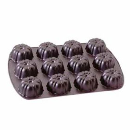 Nordic Ware Pro Cast Bundt Brownie Pan