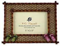 Poly Photo Frame / Bamboo and Slipper