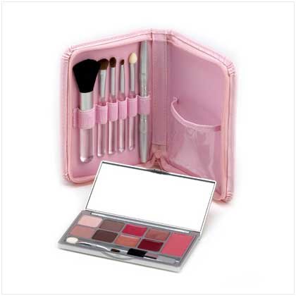 Models Prefer Cosmetic Kit New