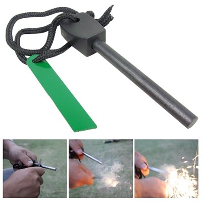 SODIAL(TM) Briquet & silex š€ feu pour battre et obtenir le feu -SAS Outil de survie dans le camping en plein air,un kit