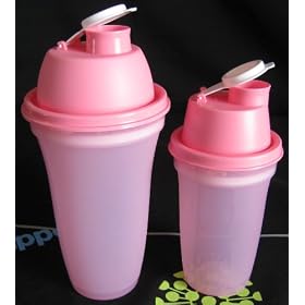 Tupperware Quick Shake Container in Red by