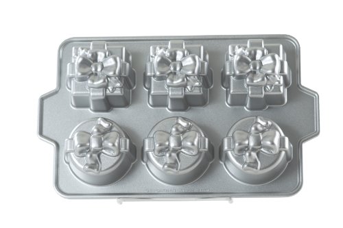 Nordic Ware Platinum Gift Cakelette Pan