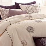Violet Haze Embroidered Pleated Duvet Cover (Full/Queen)